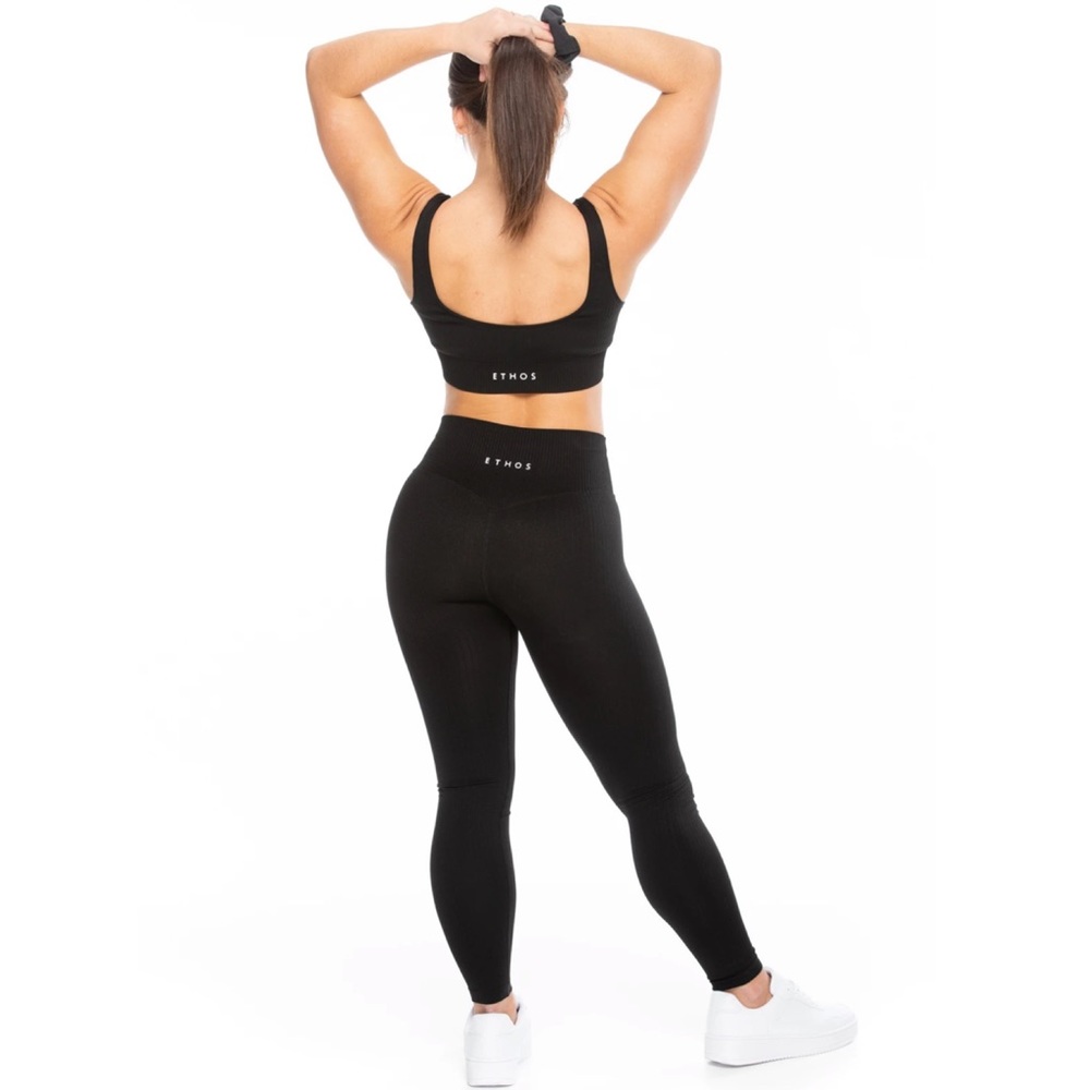 NWOT Ethos Ribbed Black Leggings